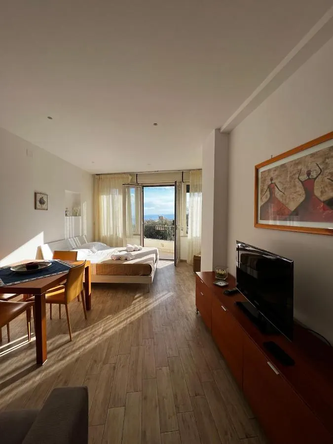 Casetta Limonella Taormina Apartment